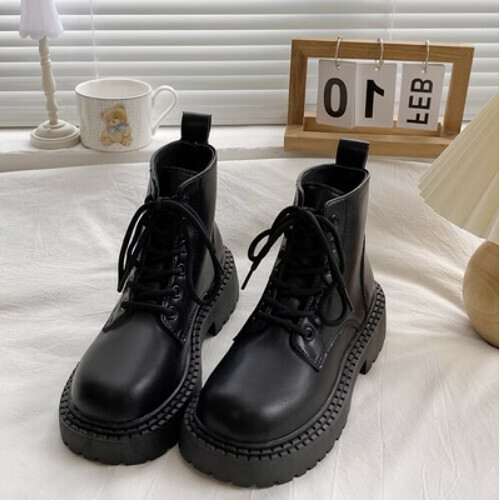 Versatile lace-up platform booties
