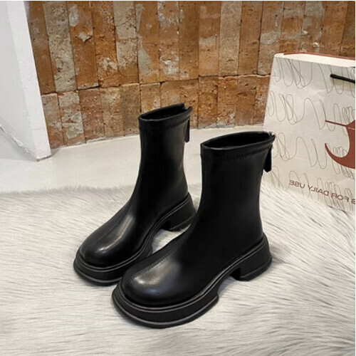 Skinny boots with thick soles, short boots