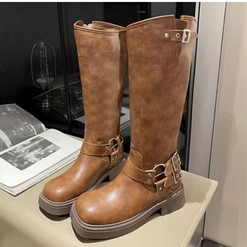 Block-heeled square-toe tall boots