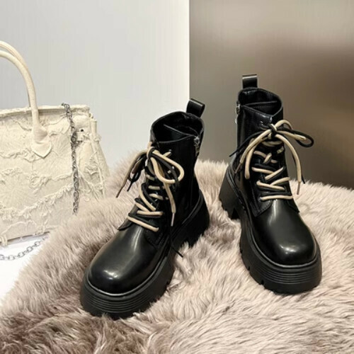 Heightened platform side zipper booties