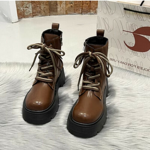 Heightened platform side zipper booties