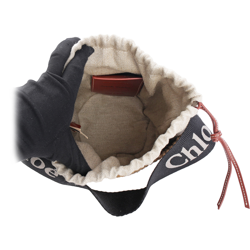 【CHLOE'】Woody 緞帶飾邊編織束口水桶包(黑色/米色) CHC23AS381L18 915