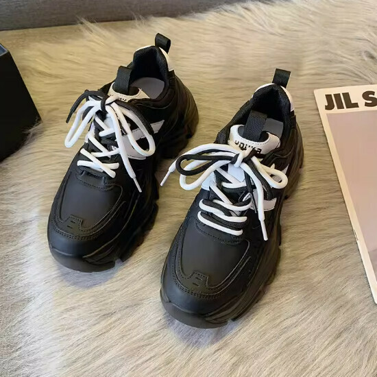 Versatile thick sole dad shoes