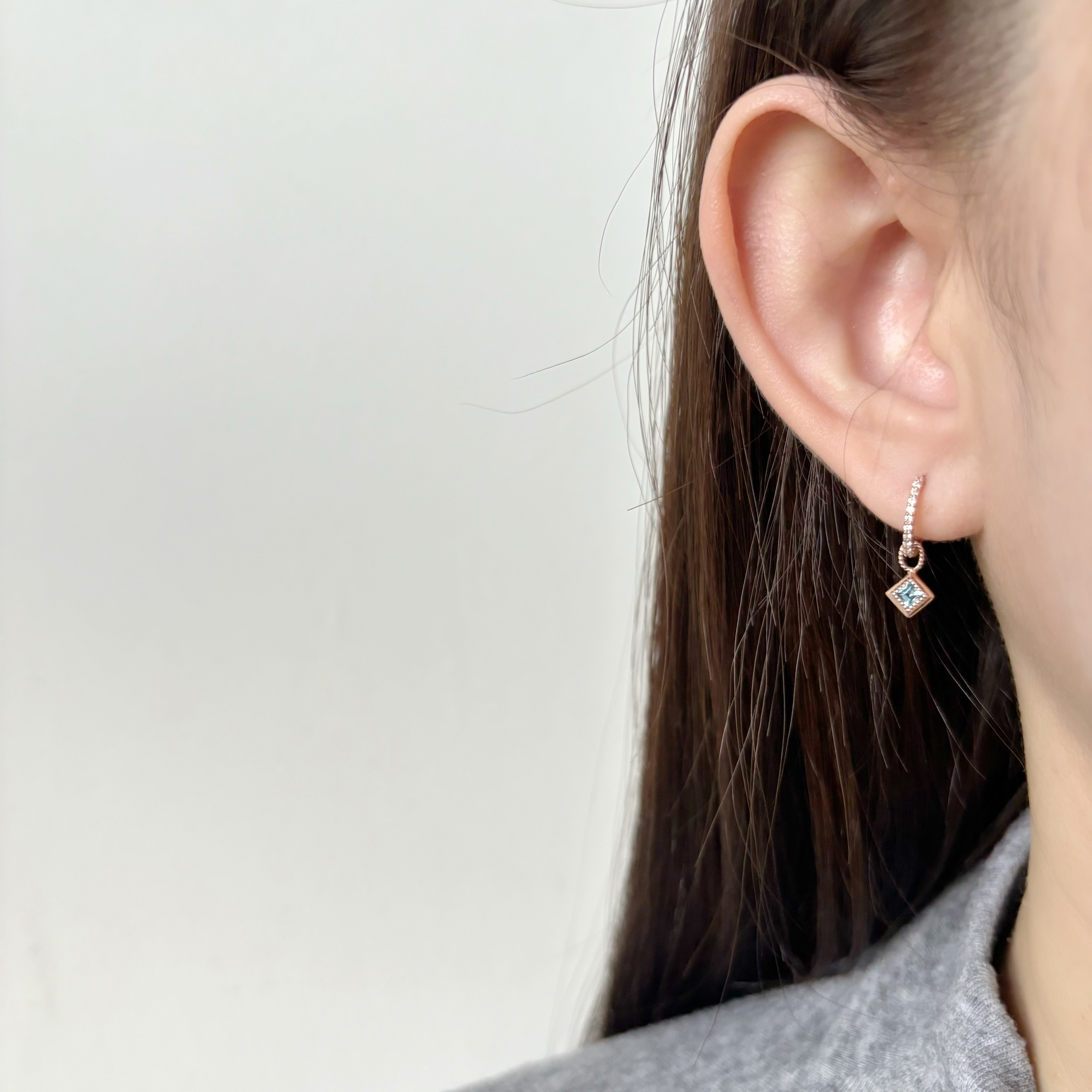 14k復古鑽面菱形托帕石耳墜