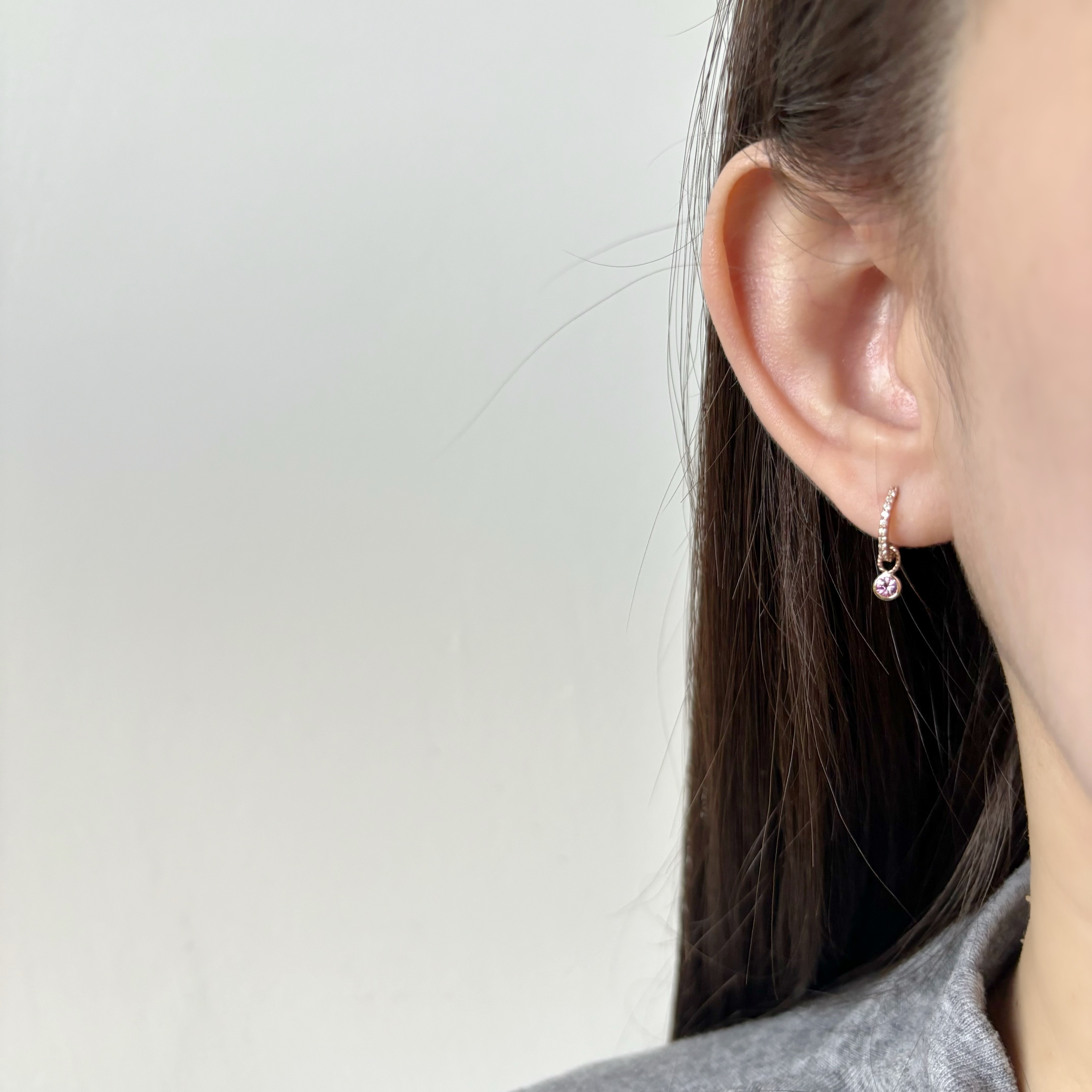 14k鑽面小圓粉色藍寶石耳墜