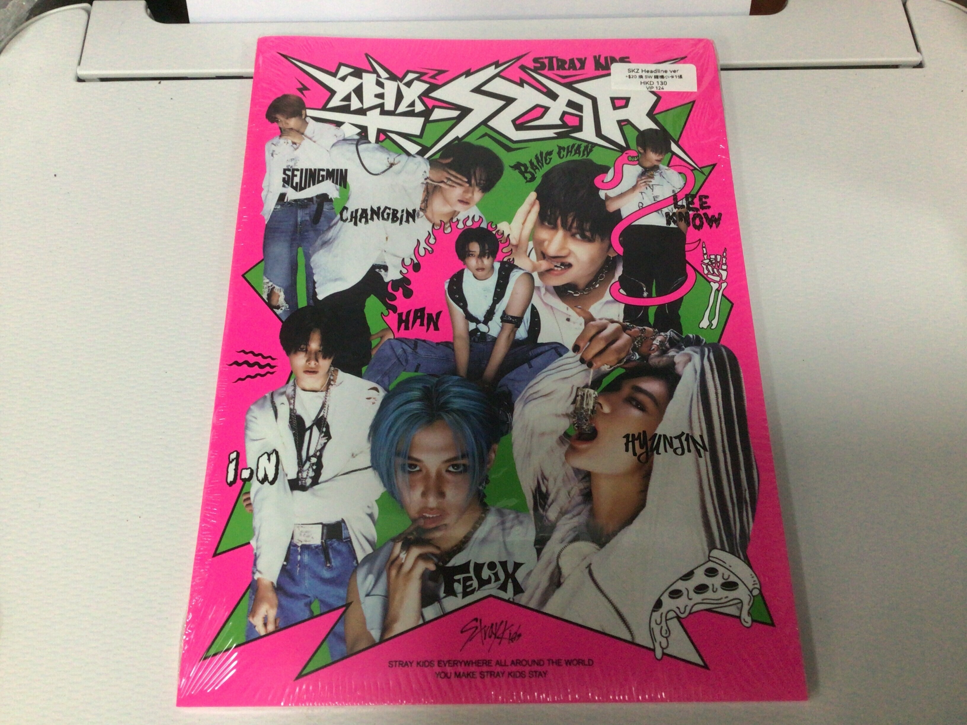 Stray Kids [樂-STAR] (HEADLINER VER.)