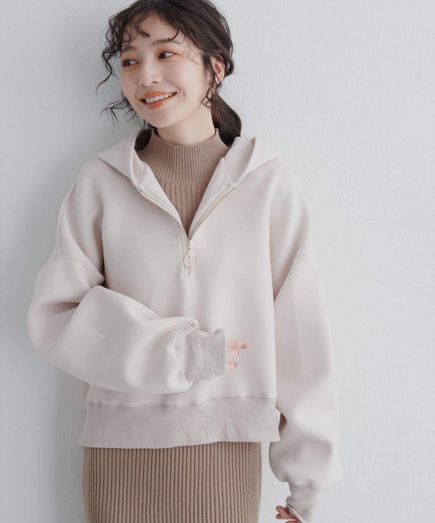 natural couture(ナチュラルクチュール)  ハーフZIPダンボールショート丈プルパーカー米（0341060010）