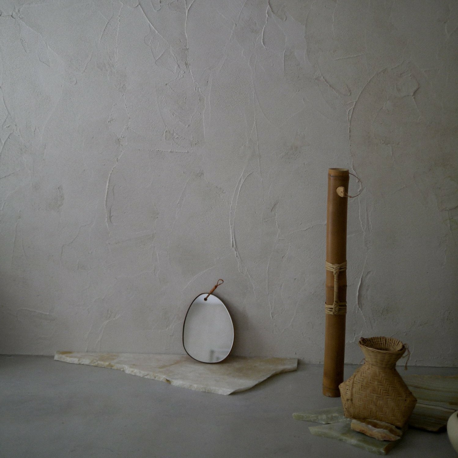 Kamaro'an 編織掛鏡Woven Pebble Mirror Kamaro'an 編織掛鏡Woven Pebble Mirror