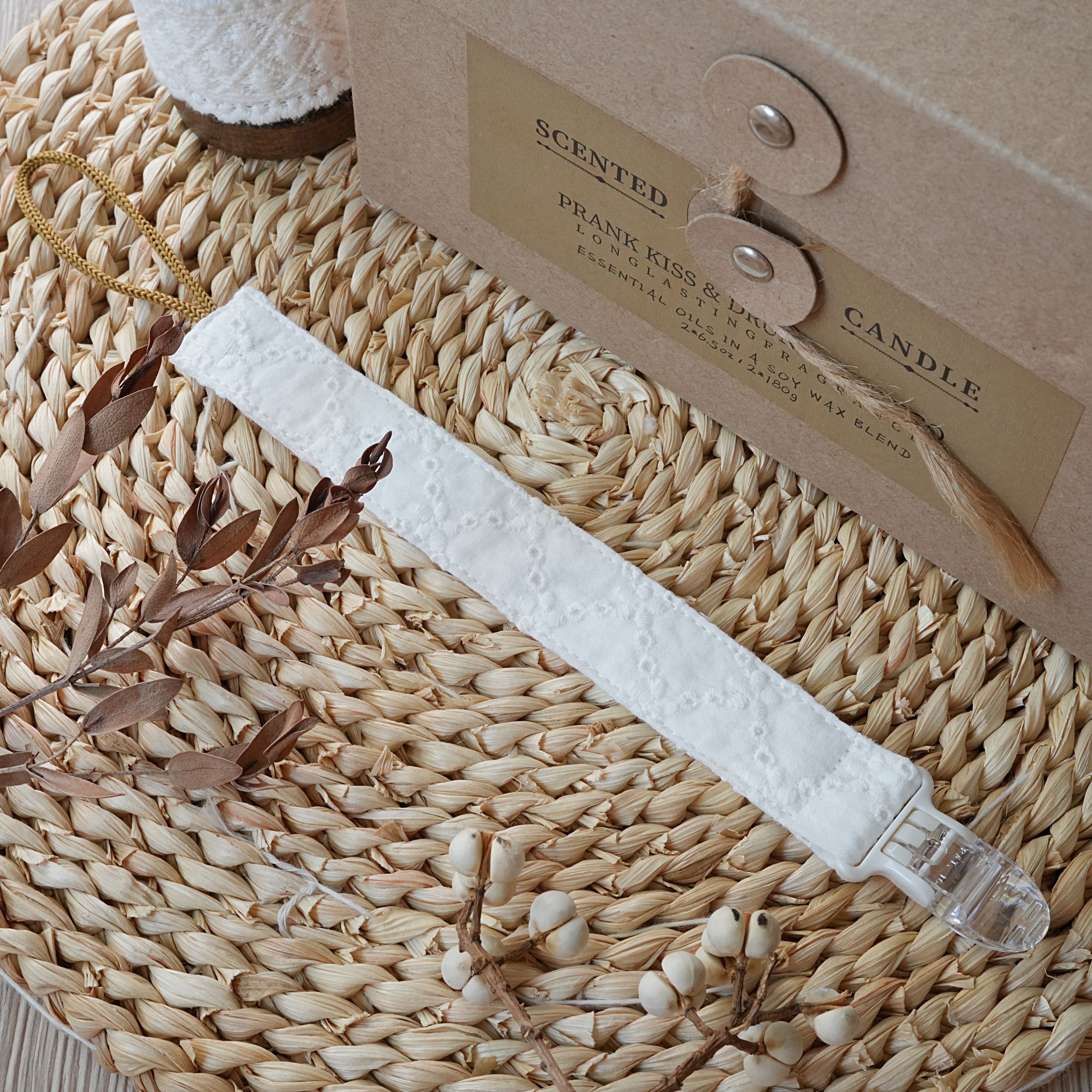 Hi Y.P store-鱷魚夾-潔白蕾絲