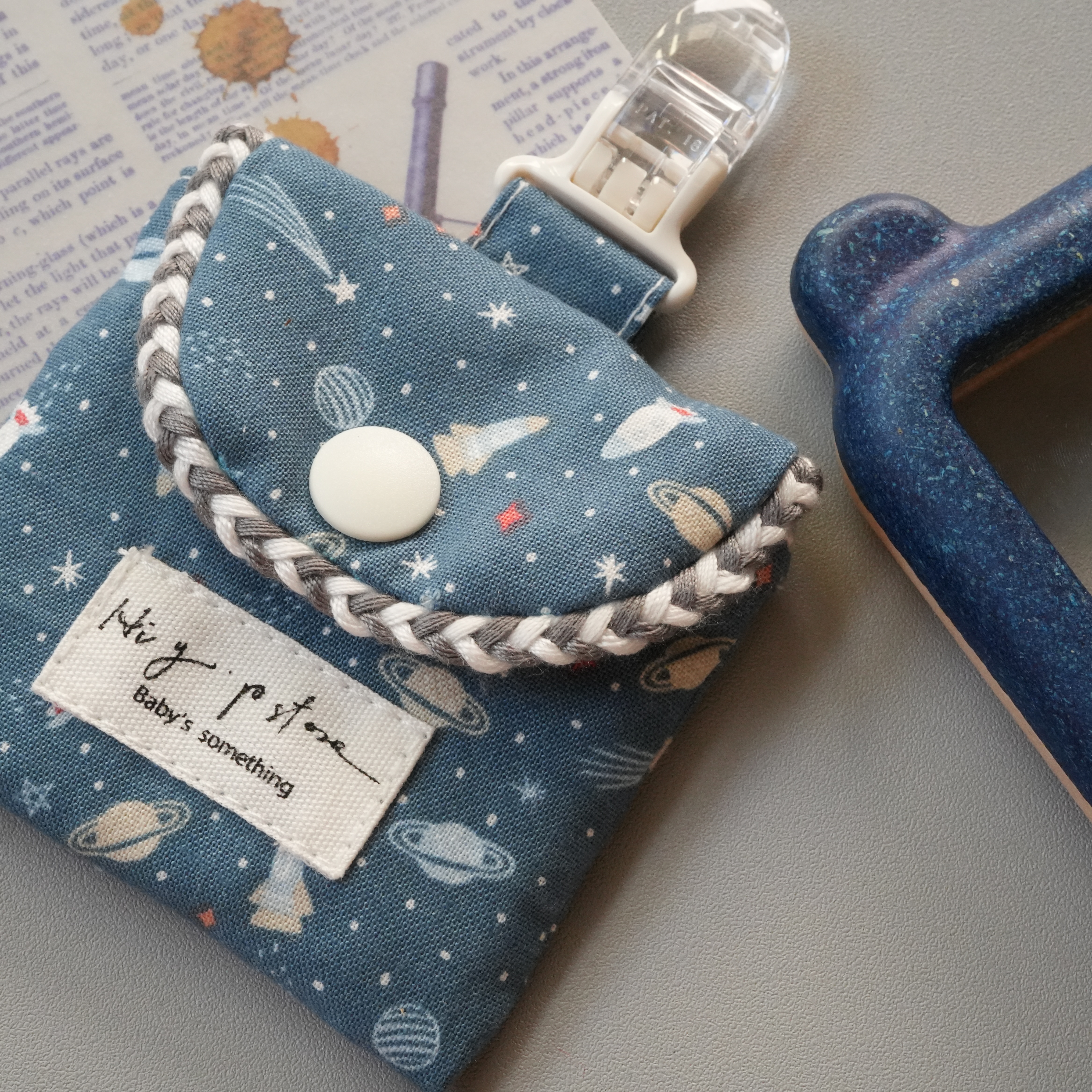 Hi Y.P store-平安符袋-星空火箭