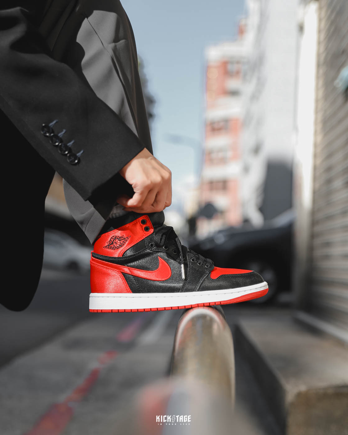 女鞋 NIKE AIR JORDAN 1 OG SATIN BRED 絲綢黑紅 高筒 經典 休閒 籃球鞋【FD4810-061】AJ1 AJ1OG