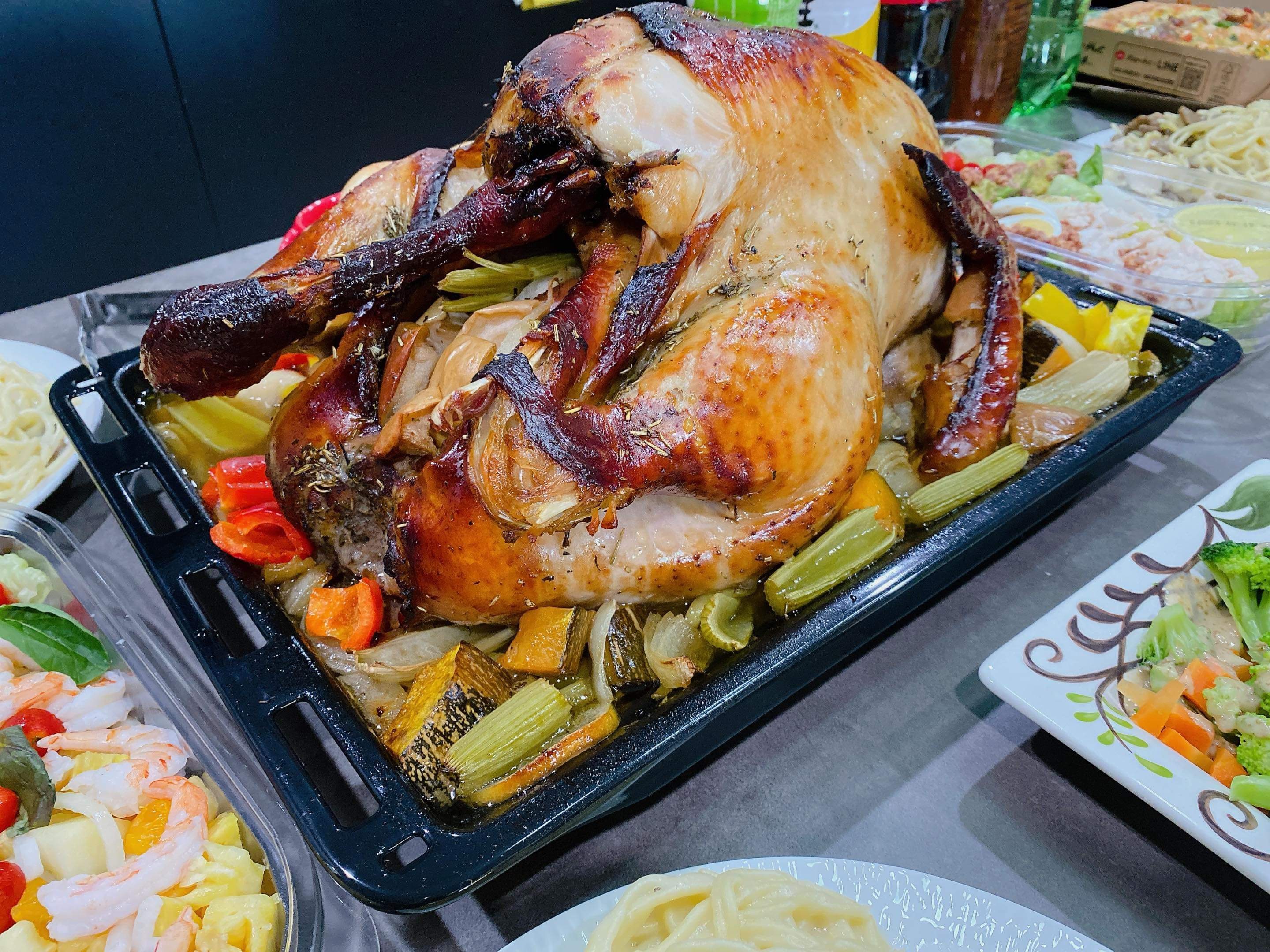 客戶分享烤火雞_趕食髦火雞