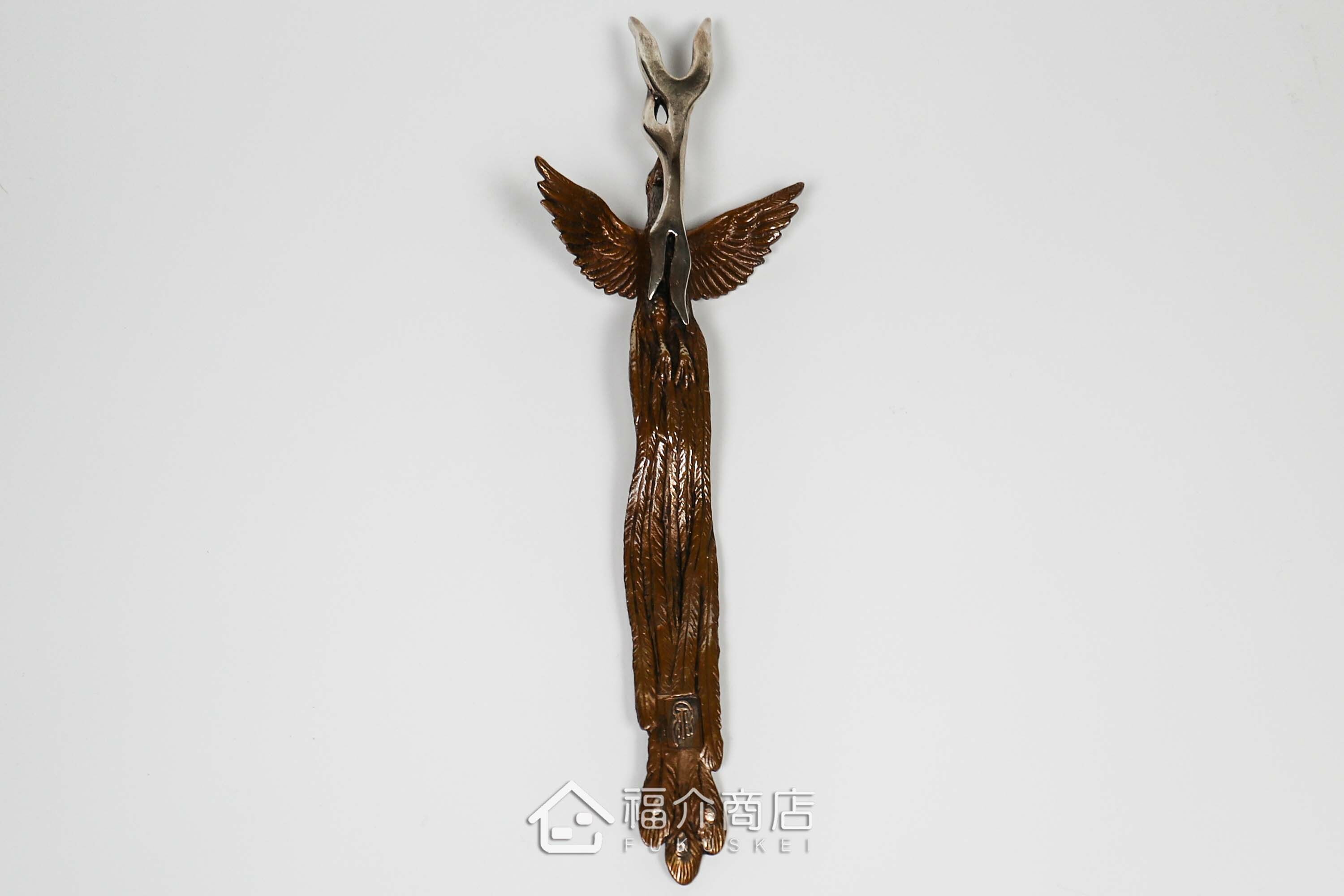 拿起茶壺壺蓋用的蓋取