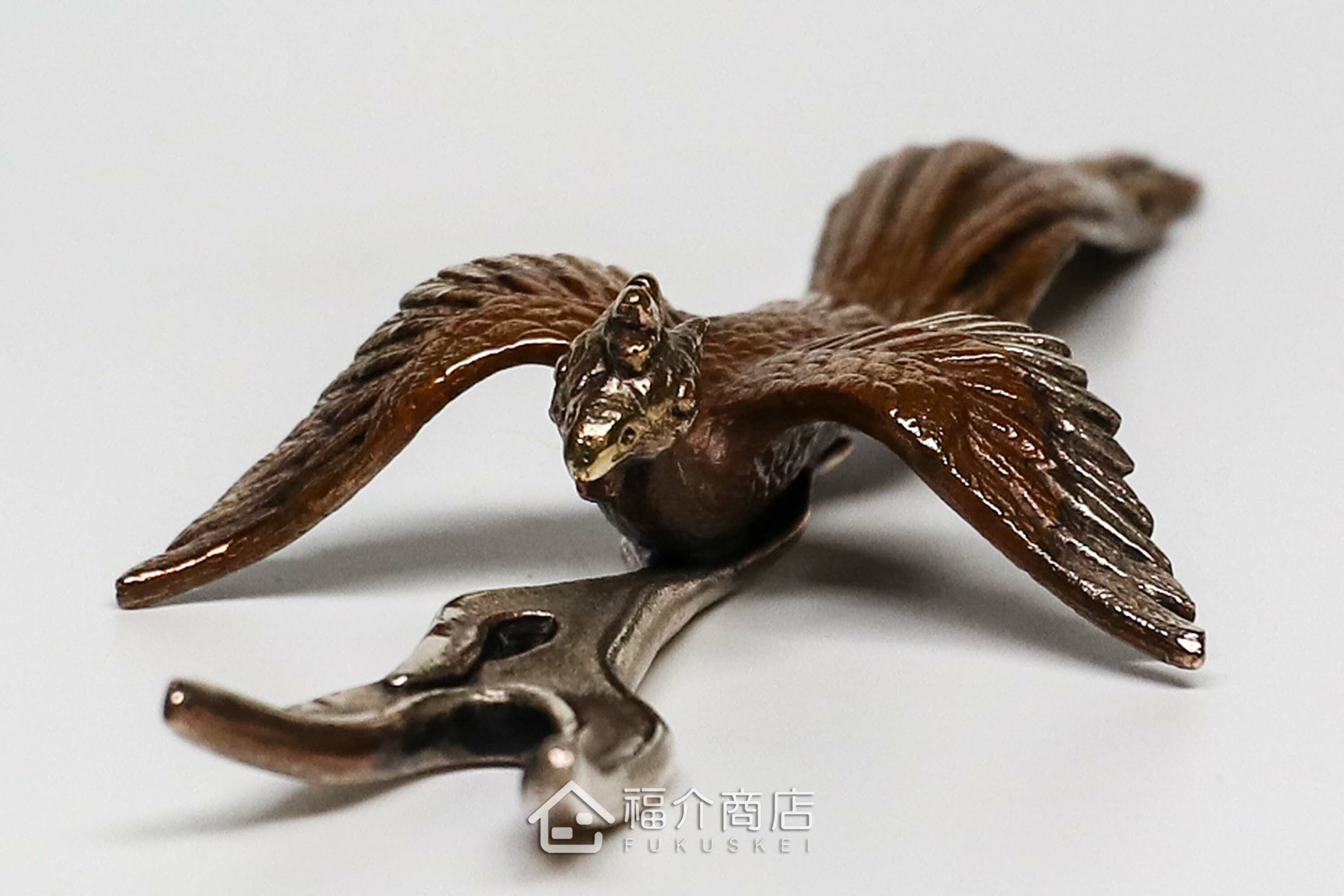 拿起茶壺壺蓋用的蓋取