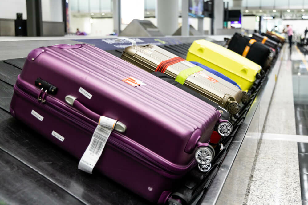 領取托運行李箱應立刻檢查是否有被摔壞