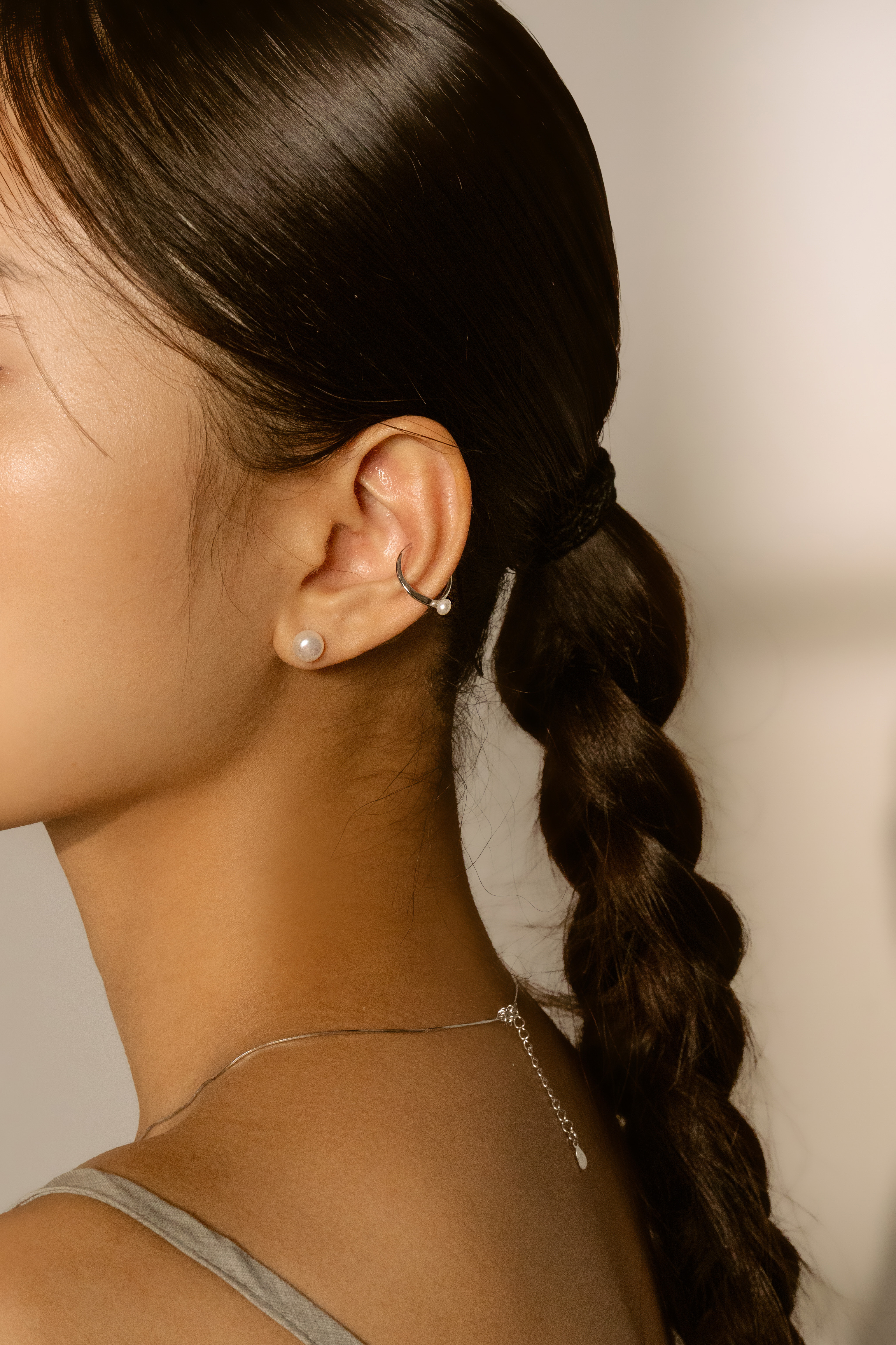 E478 | 單珍珠純銀耳骨夾