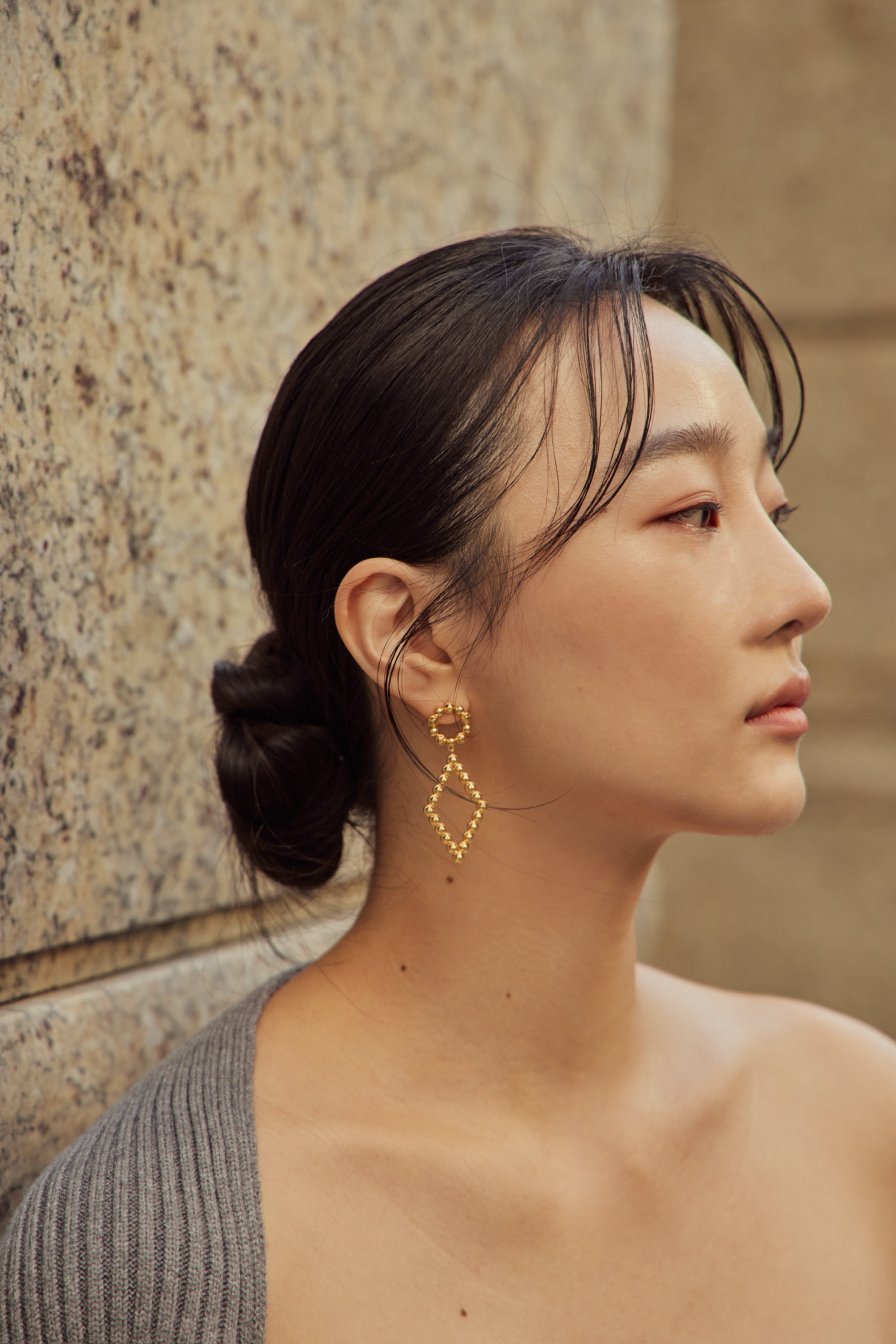 菱形橢圓刻面不對稱耳環（金色）