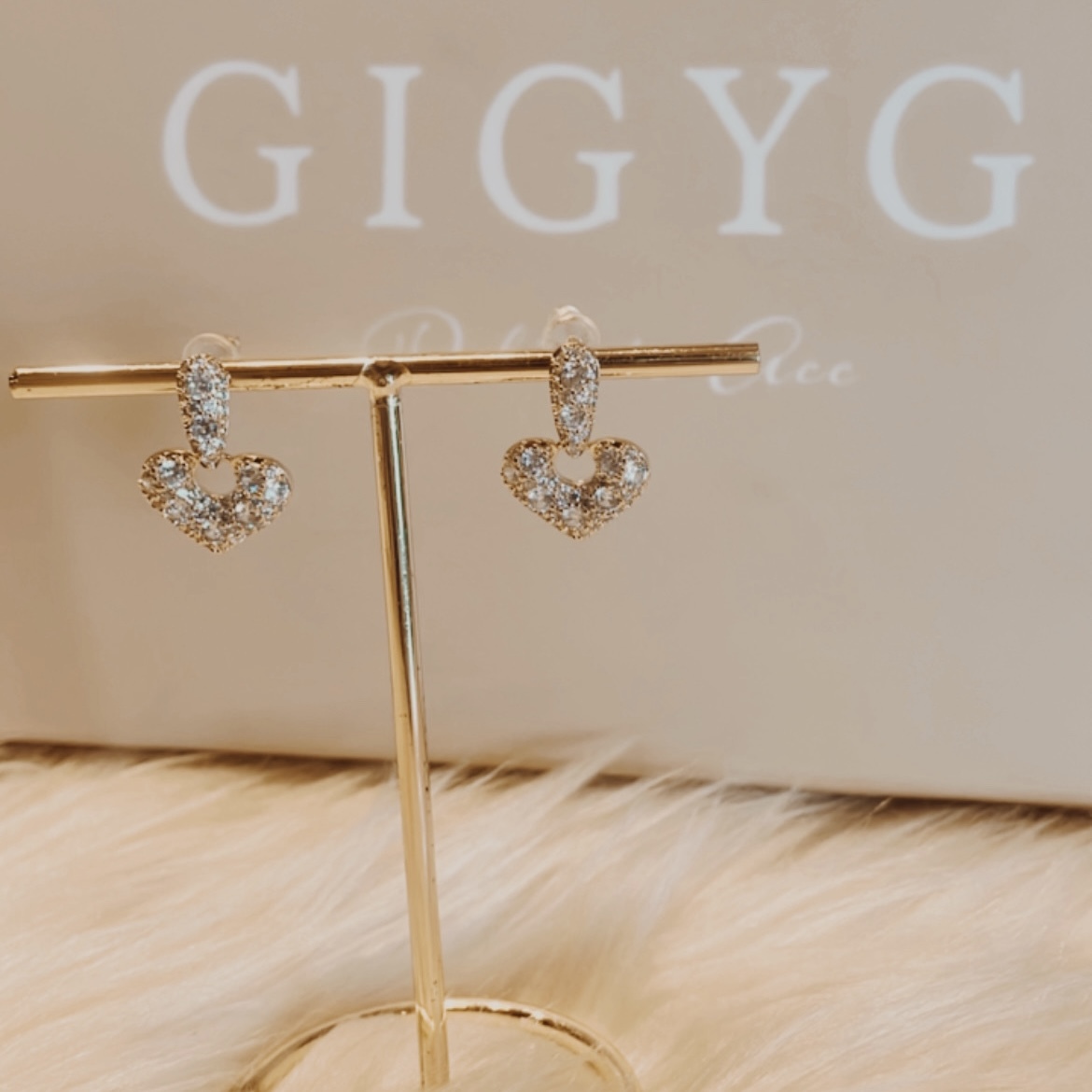 白金鑽高級桃心小耳墜