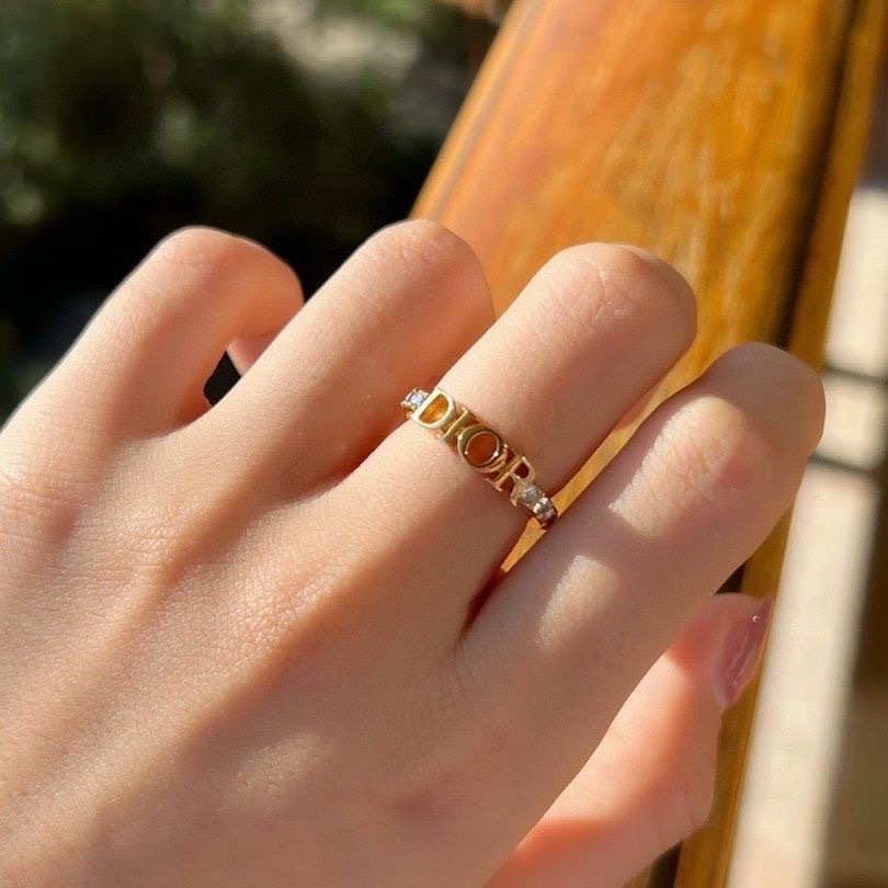 DIOR經典立體英字logo水鑽定製戒