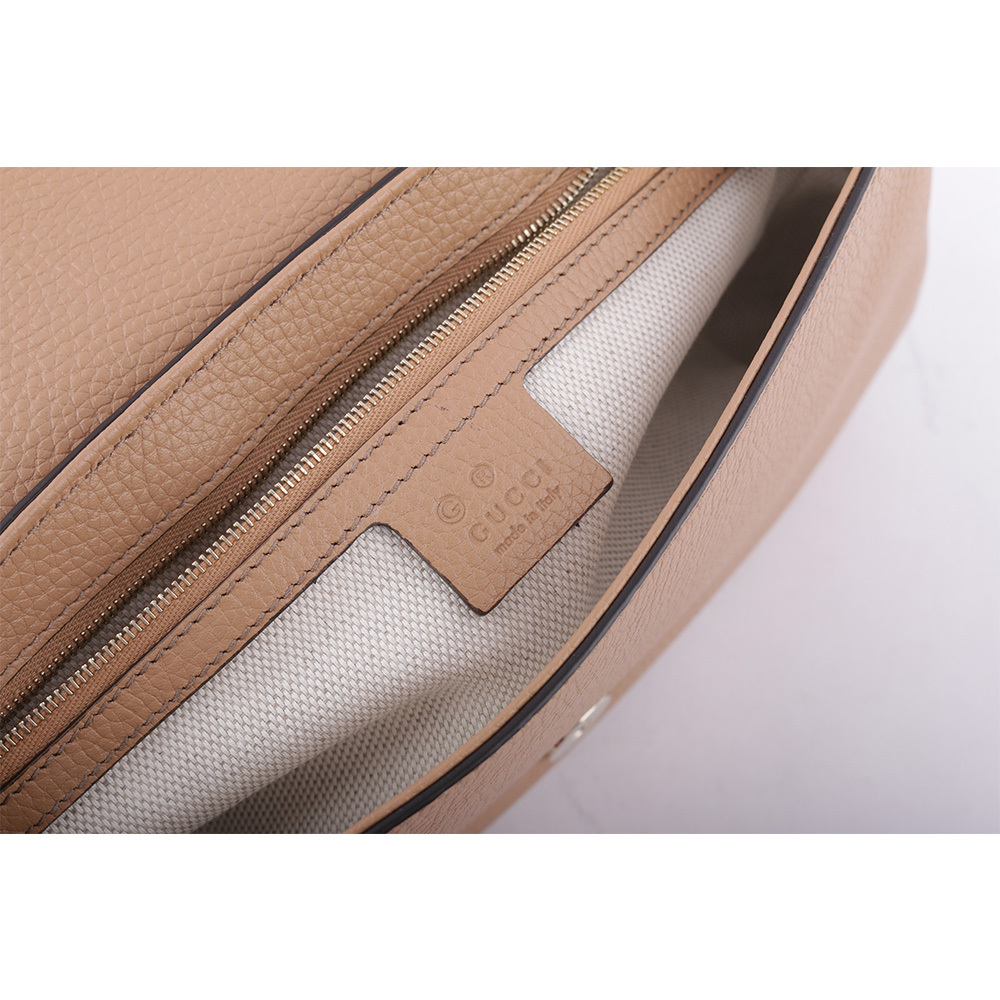 【GUCCI】SOHO 系列流蘇牛皮翻蓋二用包(裸粉色) 536224 A7M0G 2754