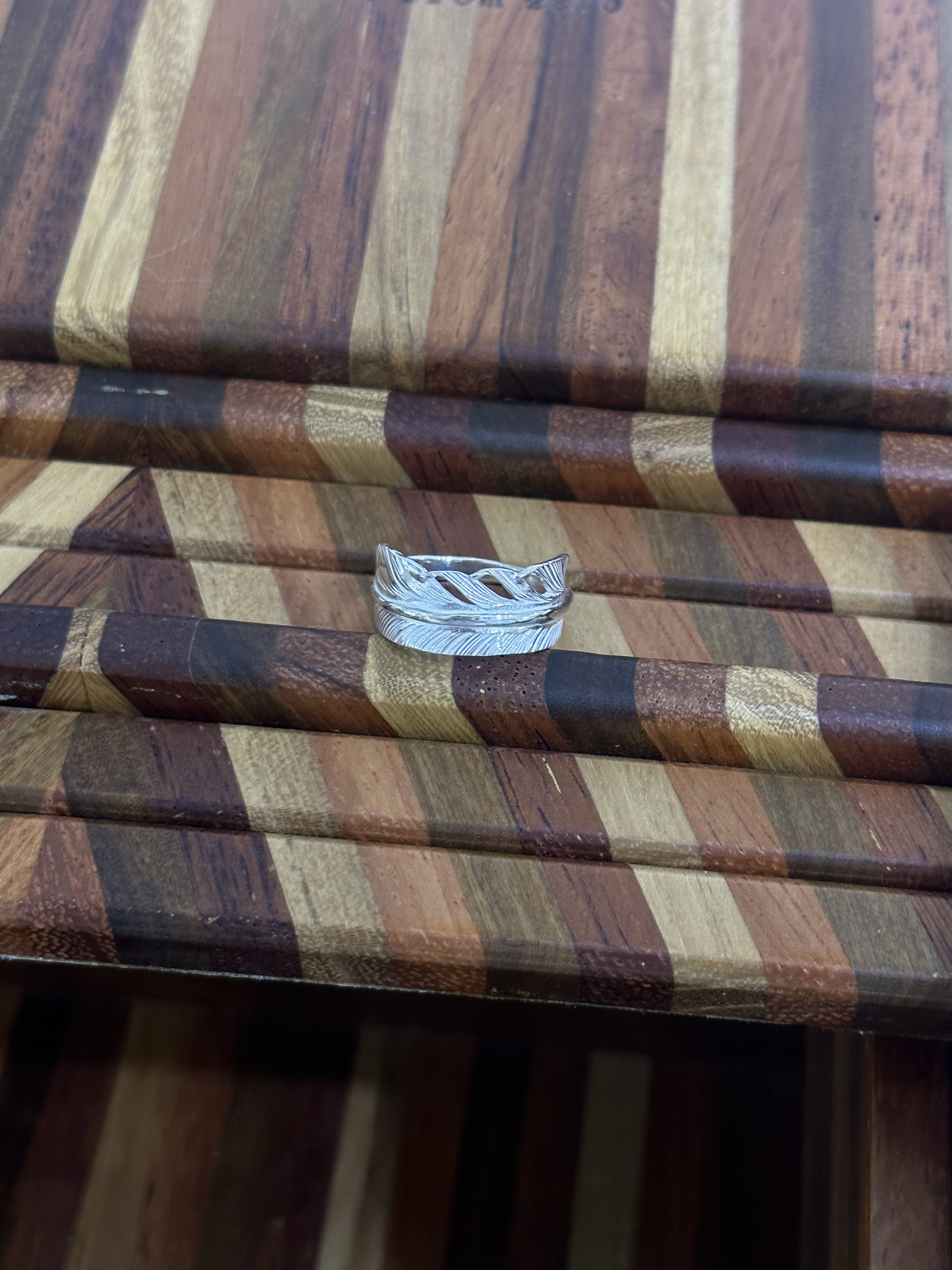 Wakan Sliver Smith Feather ring (Brand New)