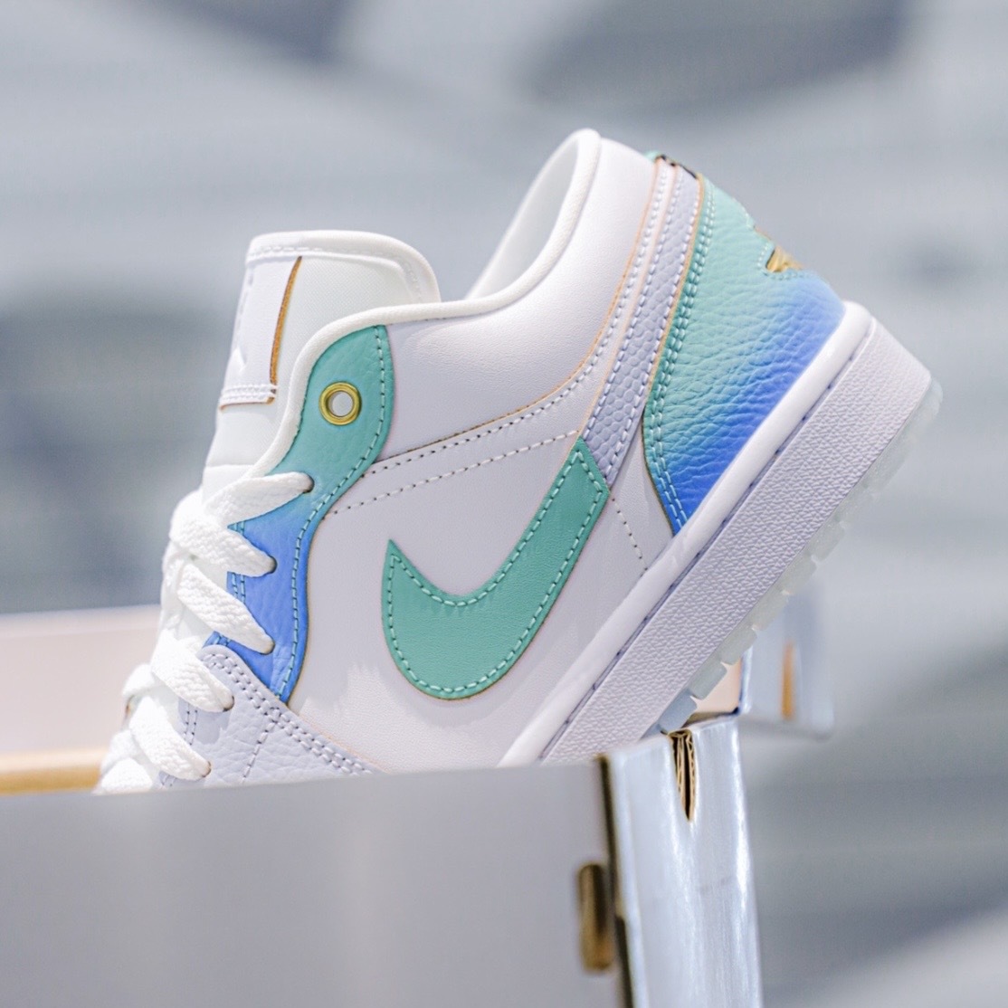 Nike Air Jordan 1 Low SE 莫蘭迪 漸變斷勾 冰晶底 FN8899-131