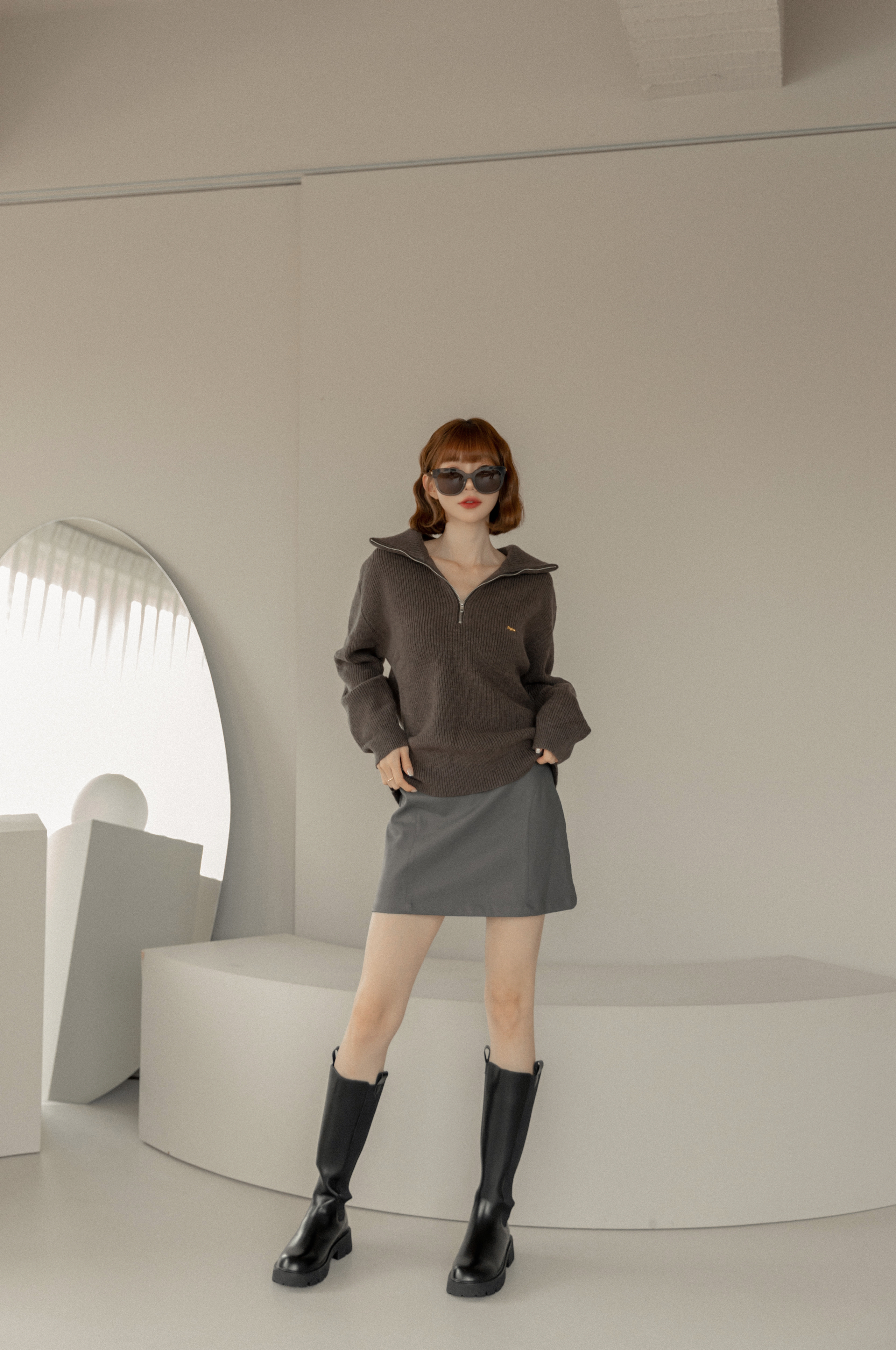 卡其棕小金標針織