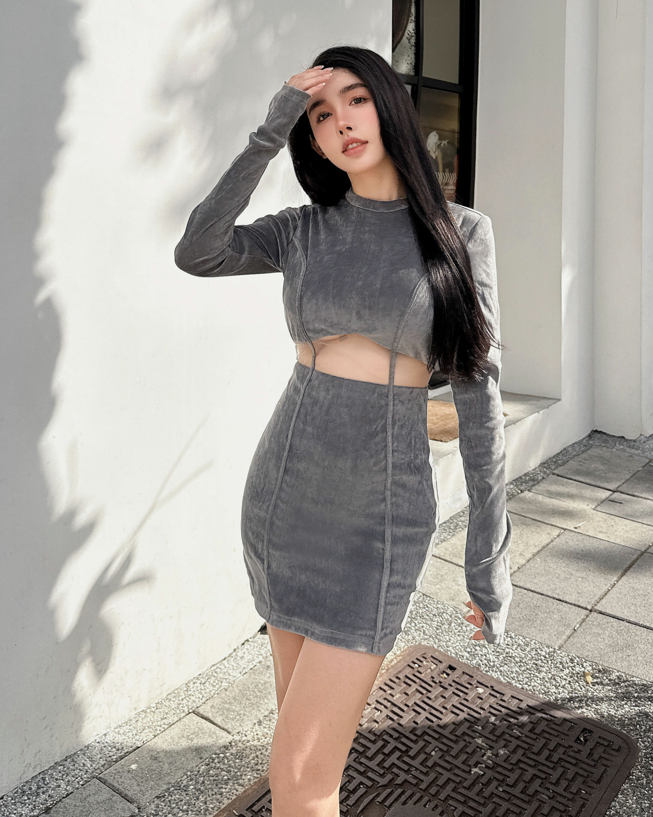 ⭒訂製-立領天鵝絨線條鏤空合身洋