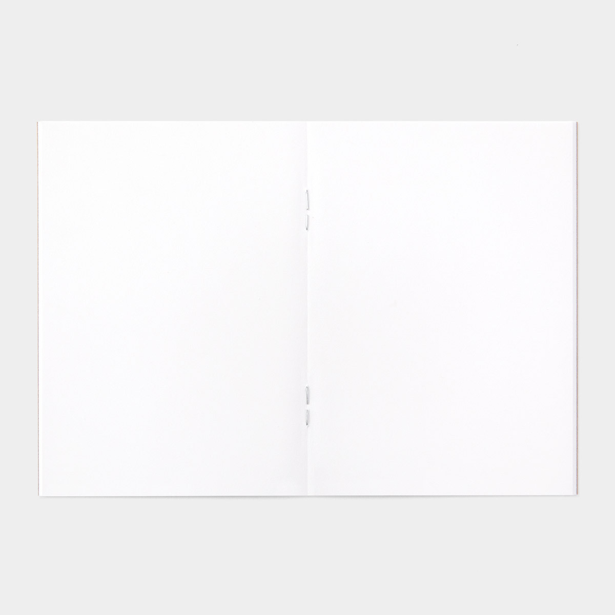 〔護照〕1/2 ST空白筆記本｜日本 Traveler’s Notebook