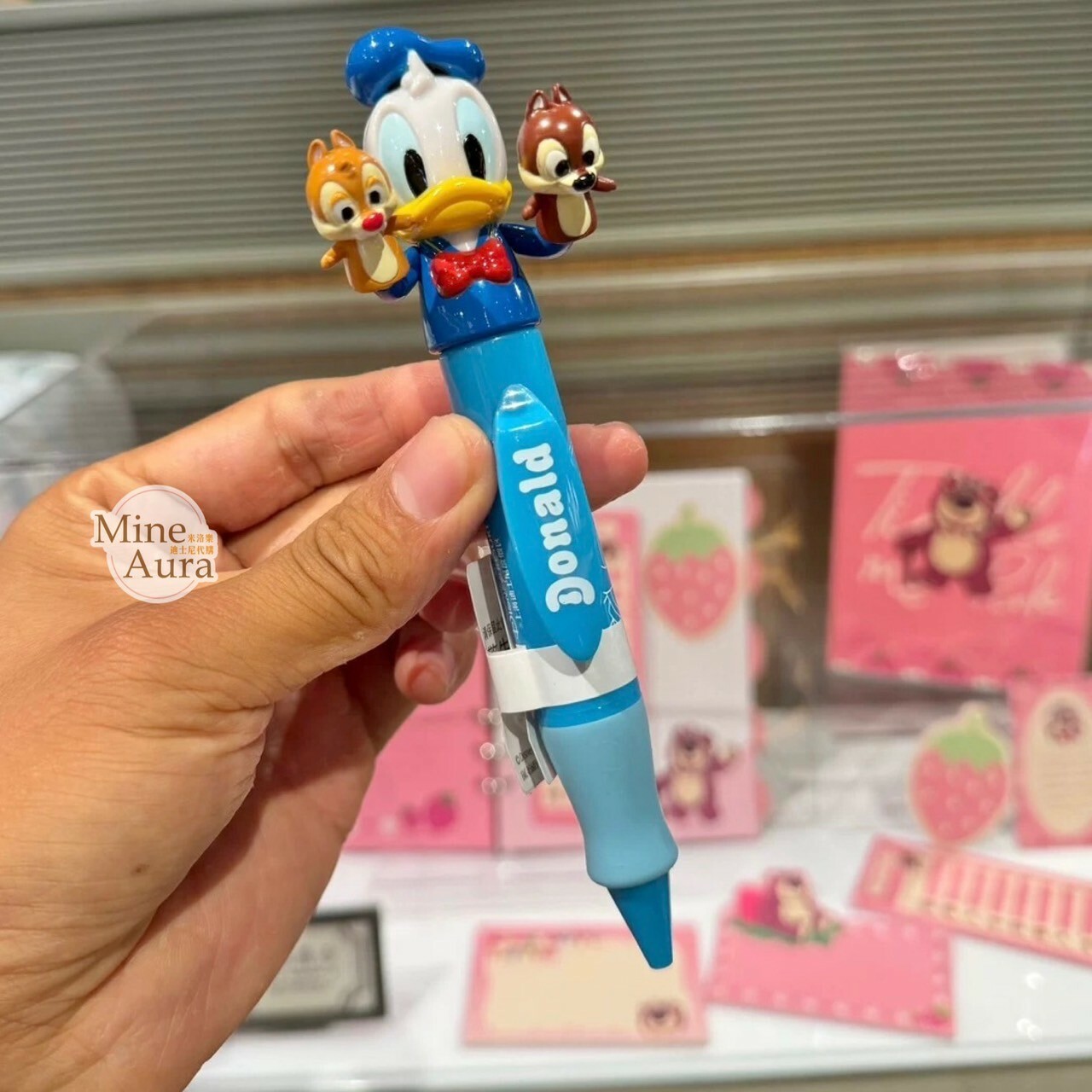唐老鴨 Donald 手偶奇奇蒂蒂 Chip 'n Dale 可動設計 立體造型 圓珠筆 -香港迪士尼樂園