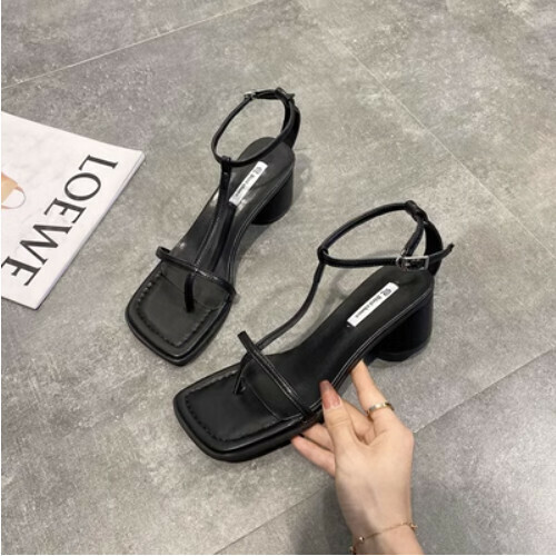 法式粗跟夾趾涼鞋