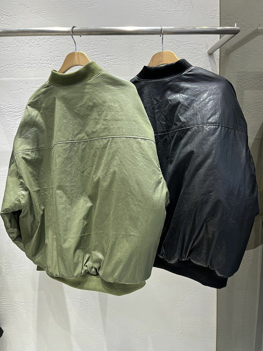 淨色亮面拉鍊外套(薄抓毛底) 10.GVTY-0061JK