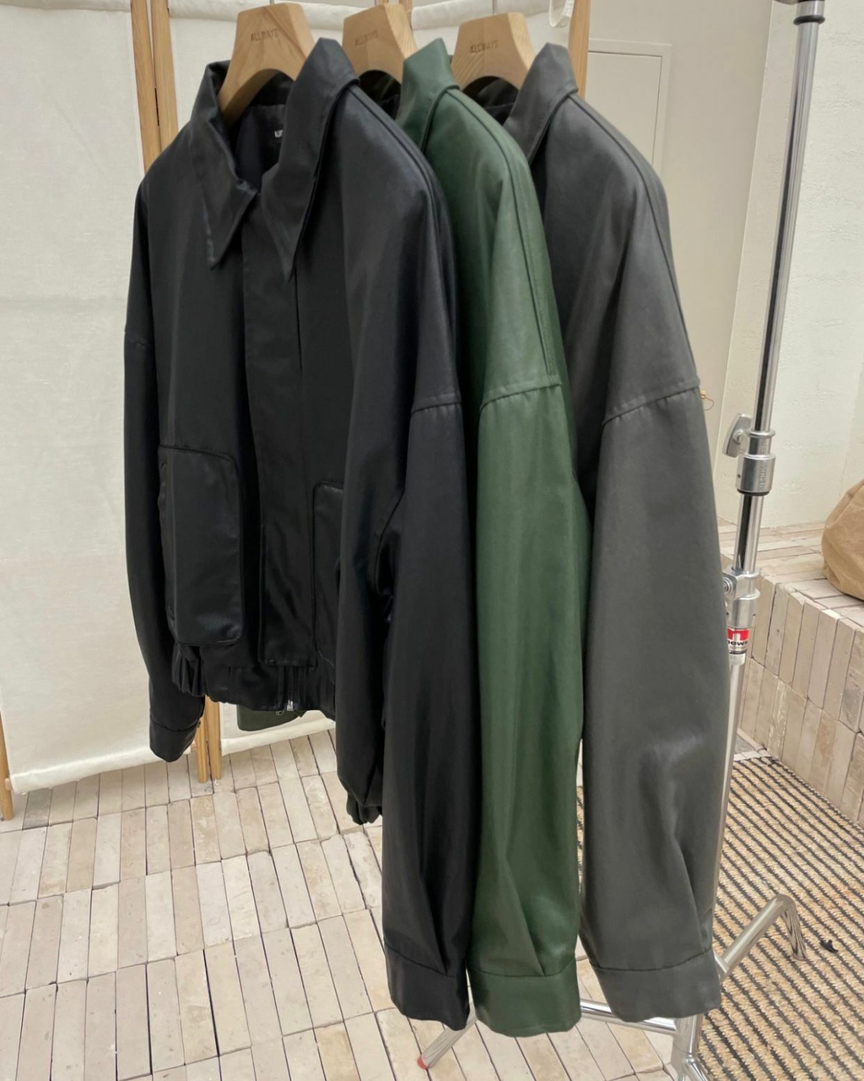 反領亮面拉鍊合成皮褸 ALLWAYS-001JK