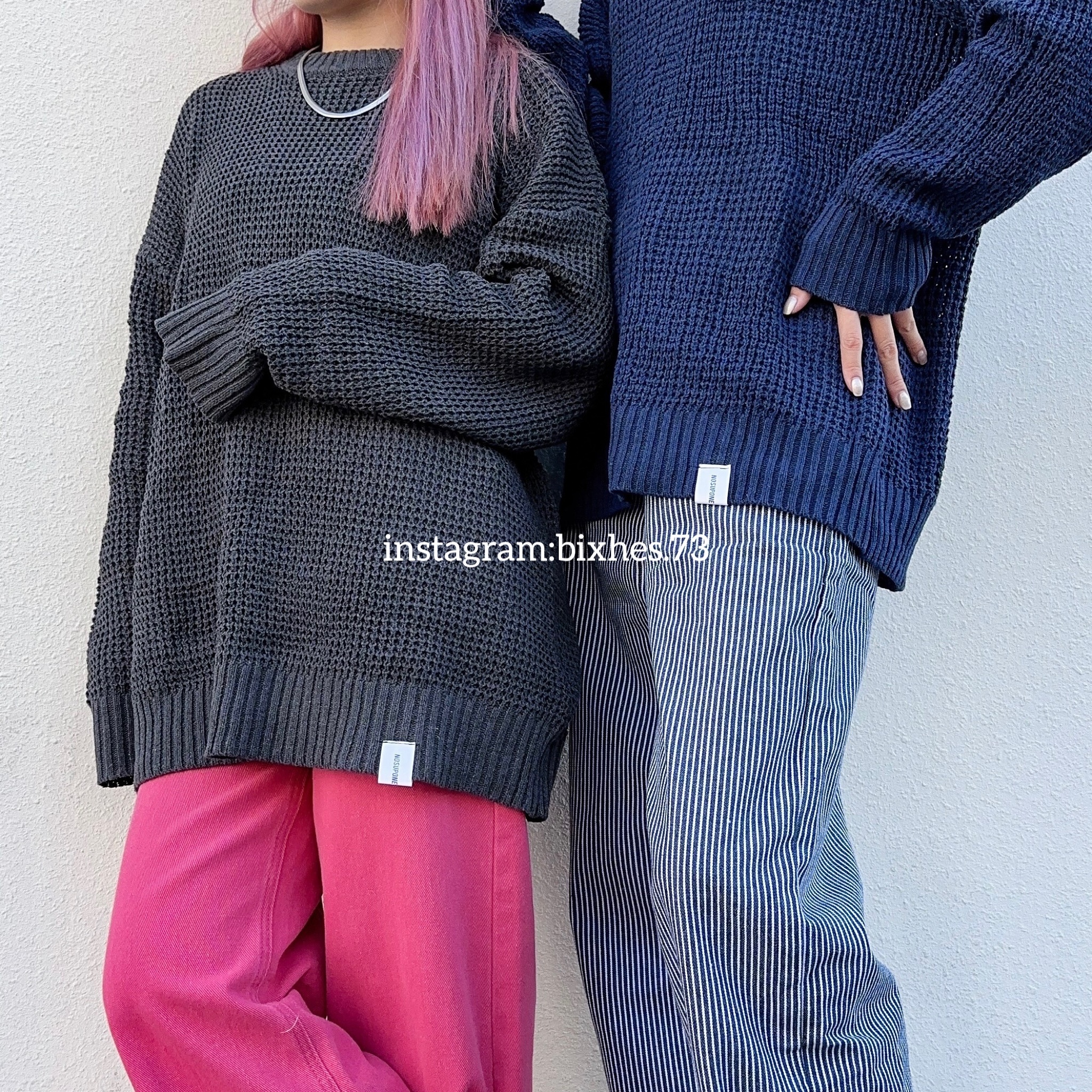 圓領小標寬鬆針織衫(B00051)