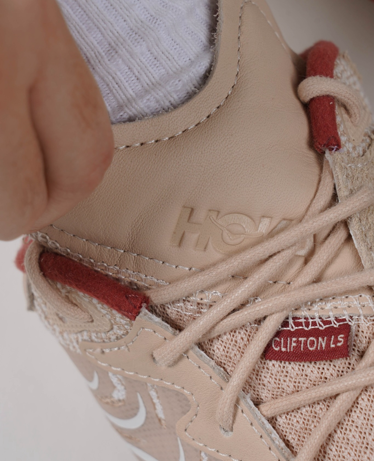 {現貨} Hoka One One Clifton LS Beige