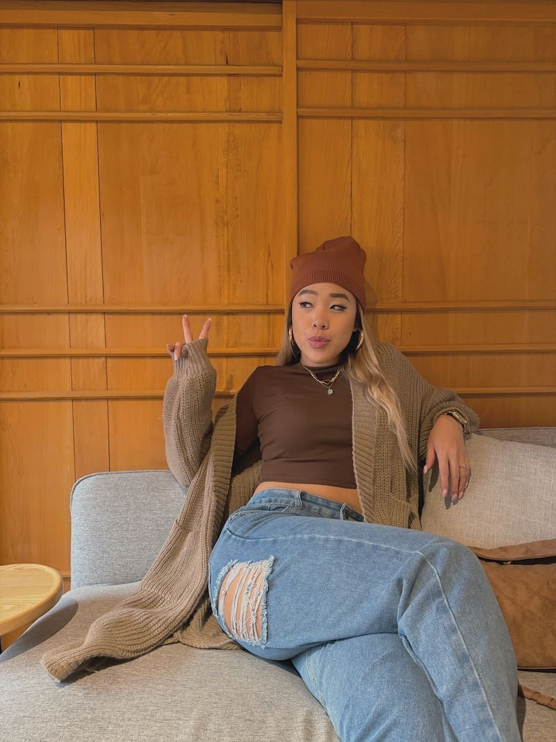 牛仔後刷破寬褲