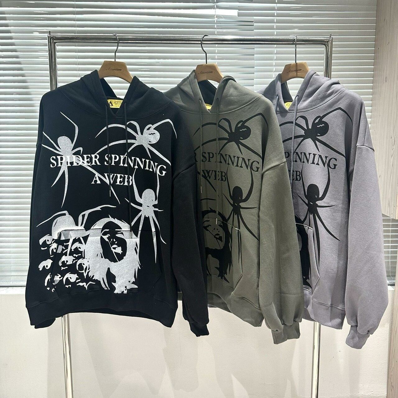 蜘蛛圖案英文字連帽衛衣 BY ATTENTION-084T