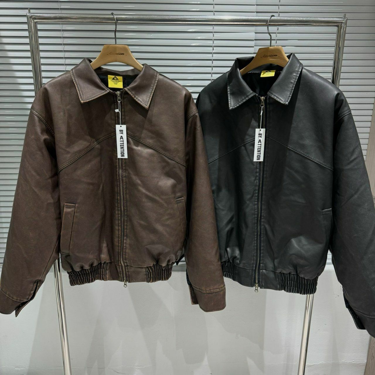 反領拉鍊合成皮褸(薄夾棉) BY ATTENTION-095JK