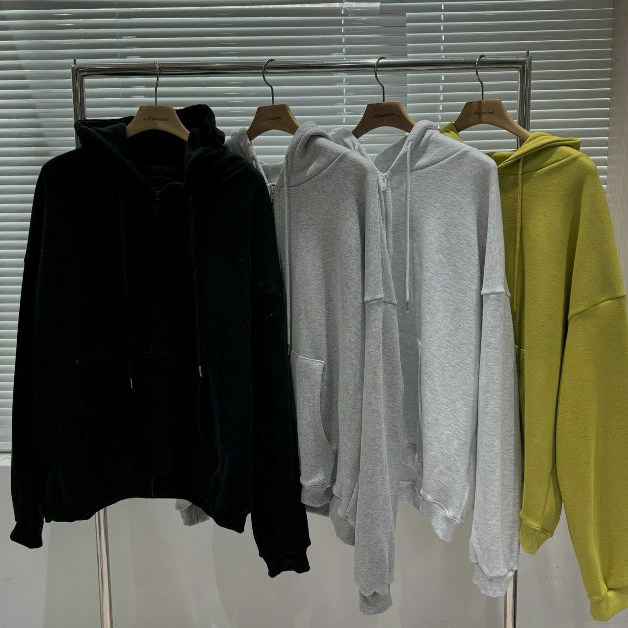 淨色連帽拉鍊外套(薄抓毛底) BY ATTENTION-098JK