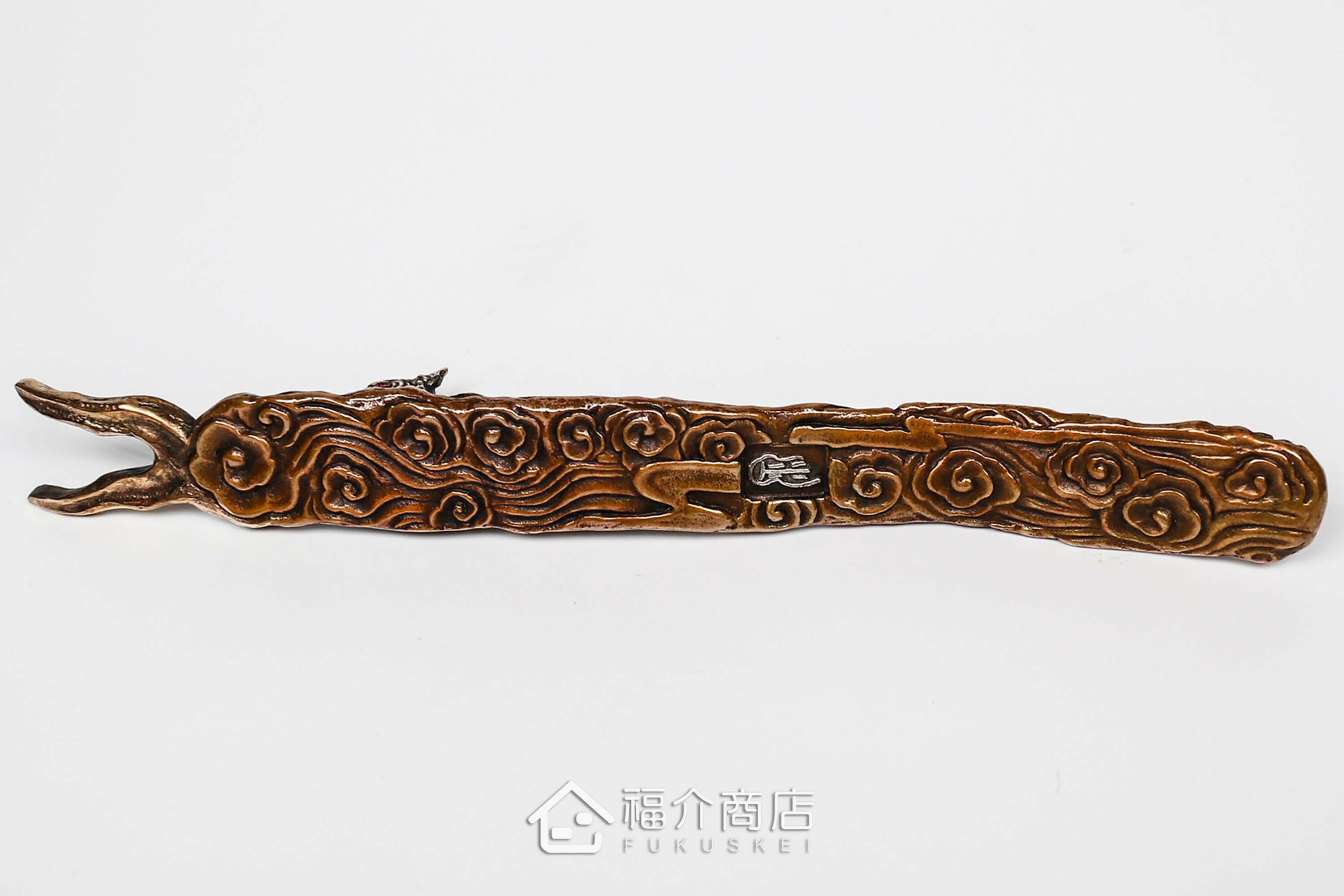 拿起茶壺壺蓋用的蓋取