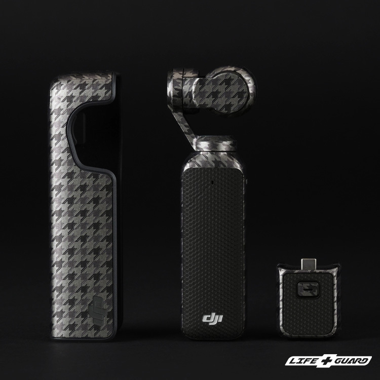 LIFE+GUARD 貼膜安裝示意，適用 DJI Osmo Pocket 3