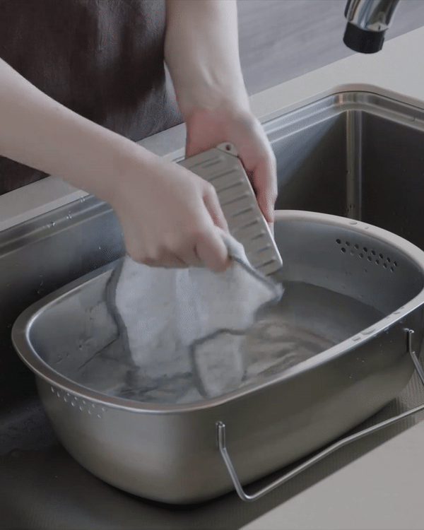 《家事問屋》日本製304不鏽鋼掌上型迷你洗衣板