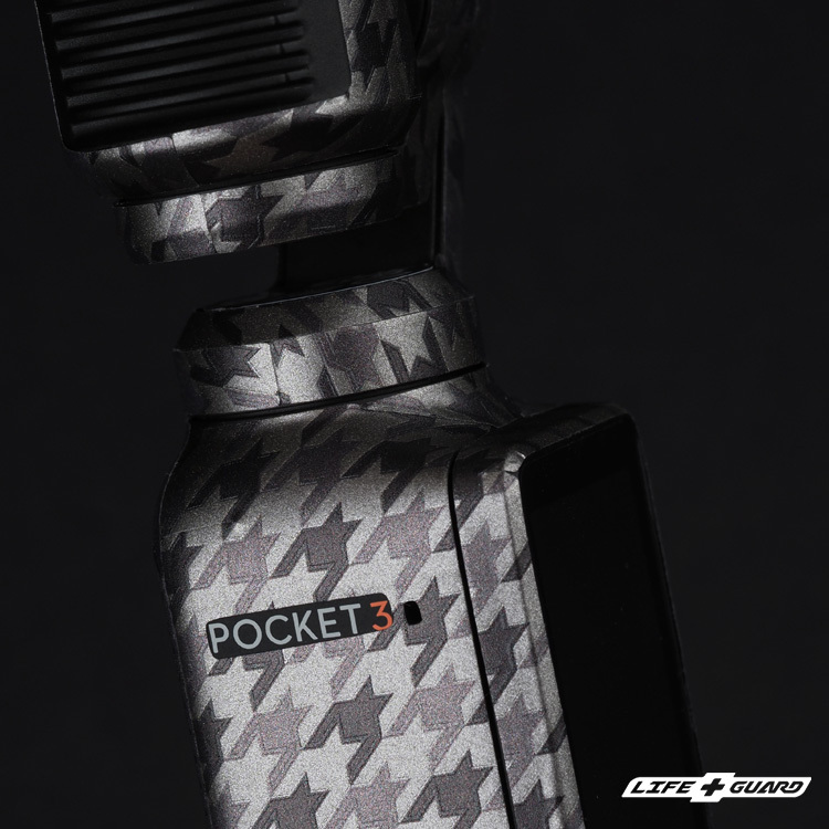 LIFE+GUARD 貼膜安裝示意，適用 DJI Osmo Pocket 3