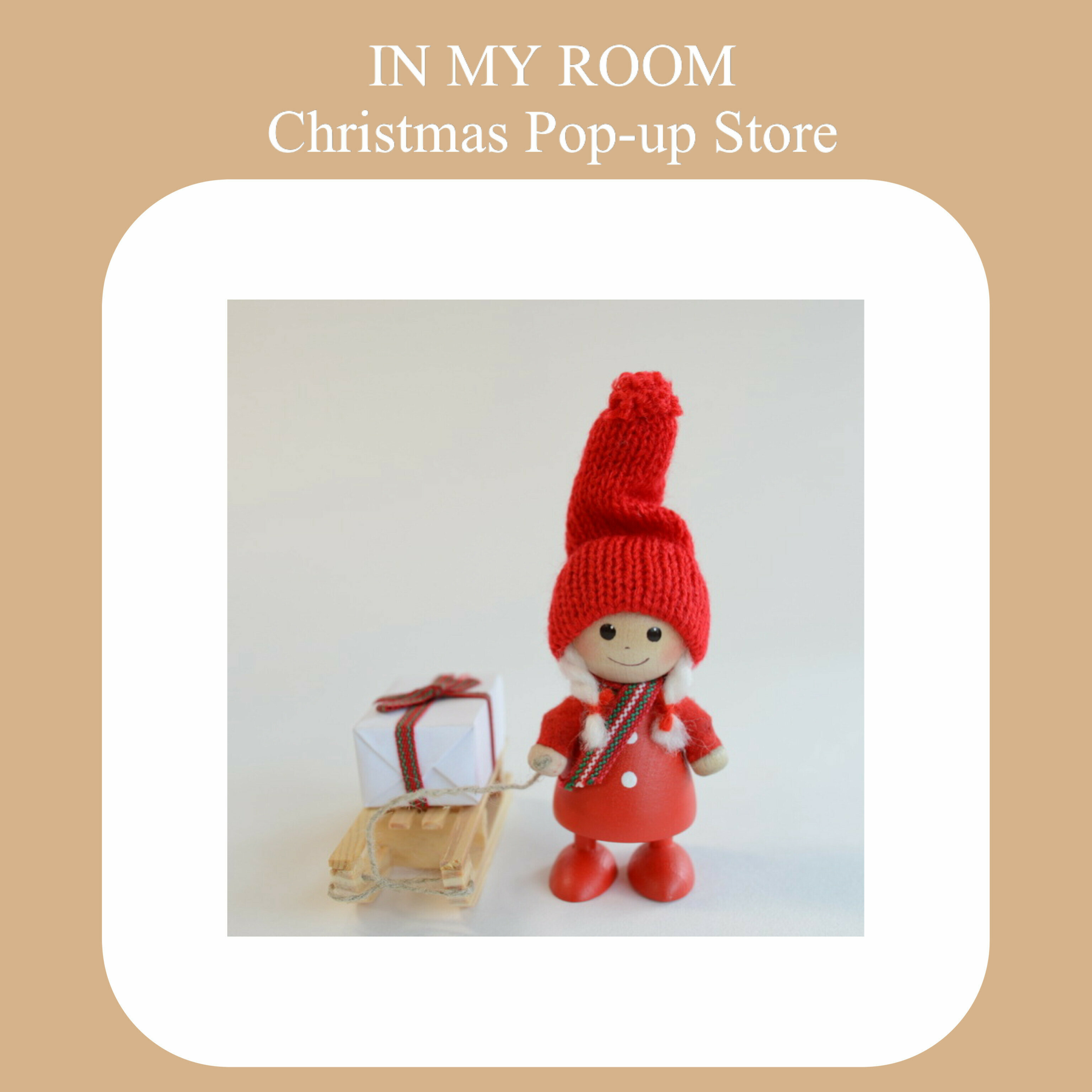 聖誕小女孩拉禮物