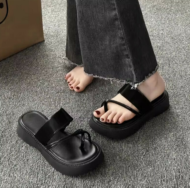 涼拖鞋