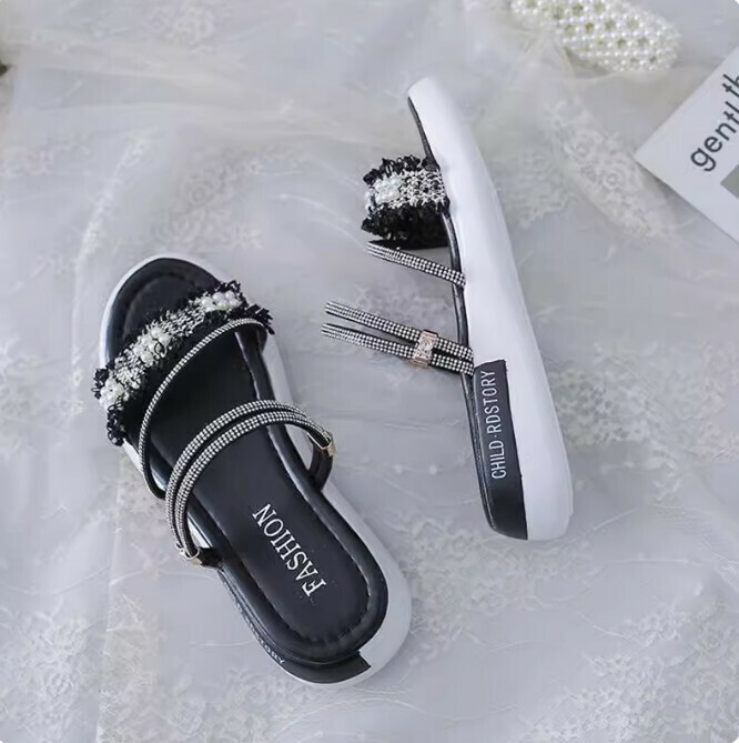 Two-way slippers