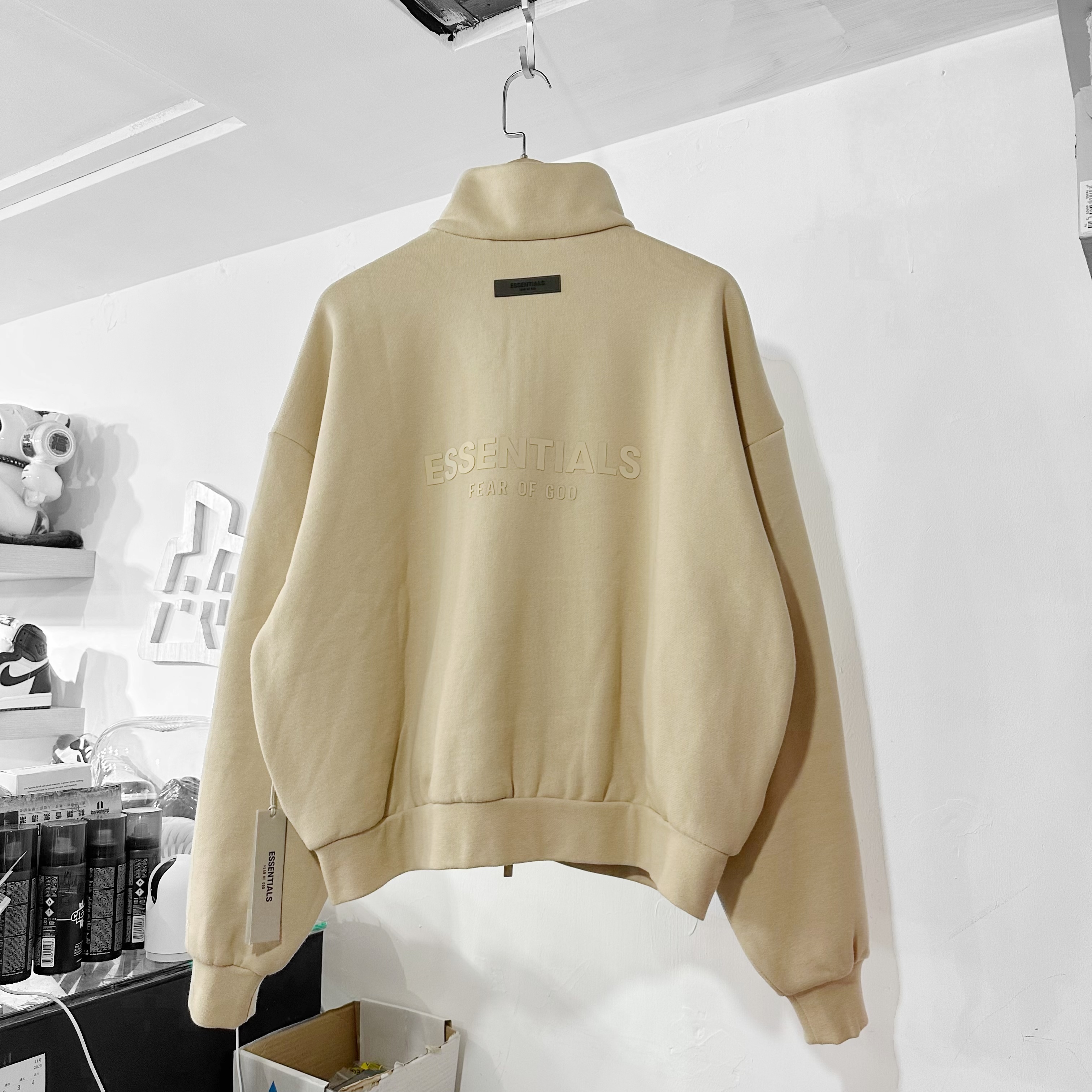 Fear Of God Essentials SS23 Fullzip Jacket 拉鏈外套 SAND
