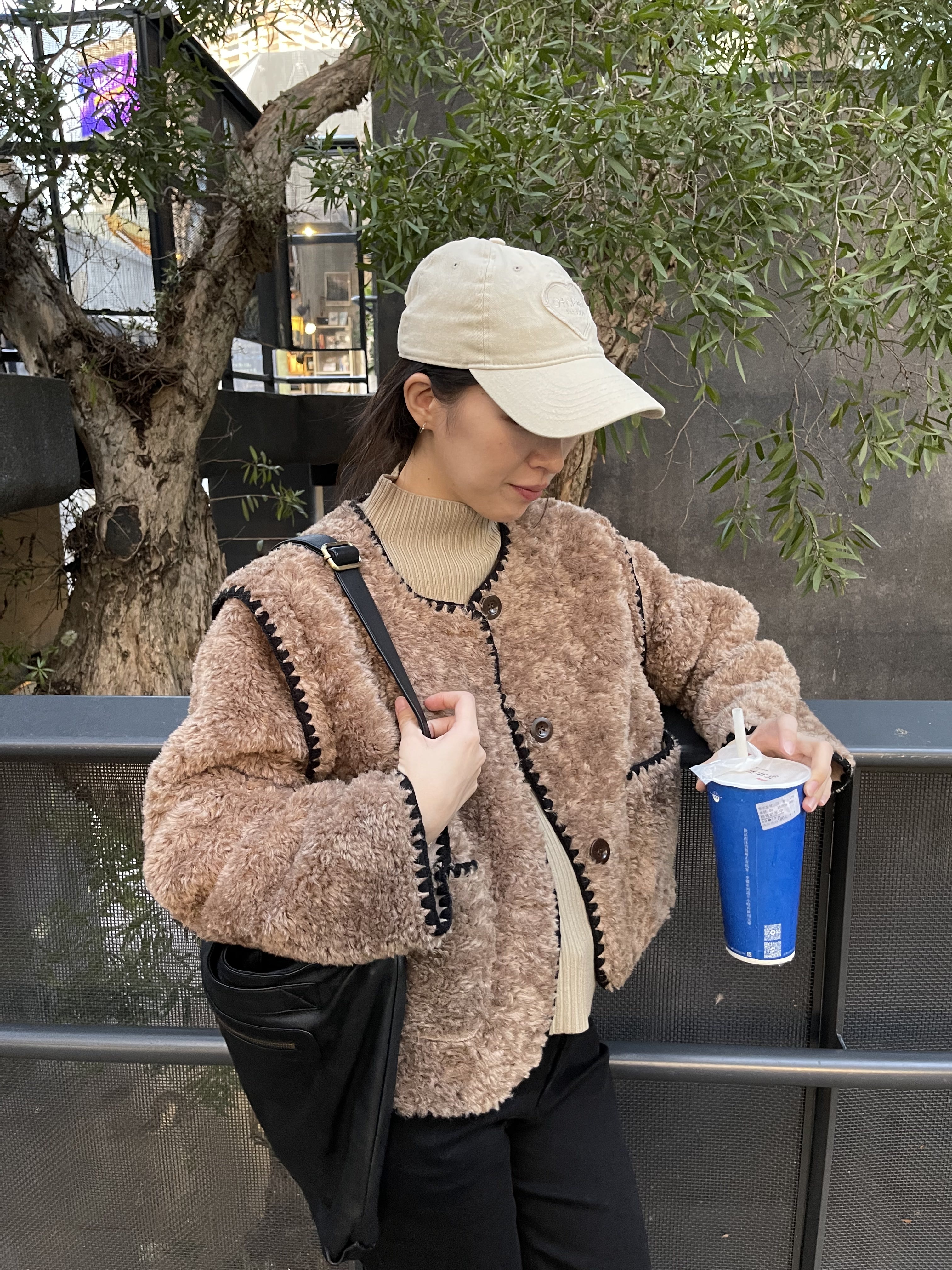 泰迪熊毛毛滾邊外套