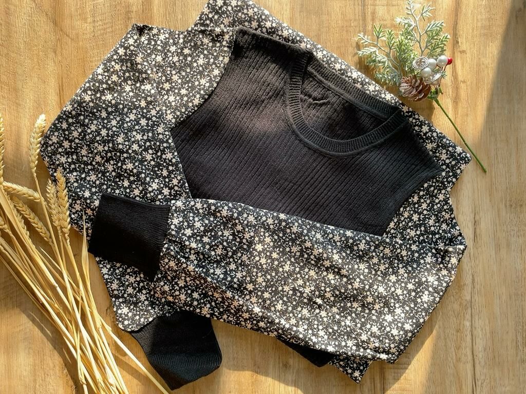 不同材質對接小碎花針織連身裙【日本直送】