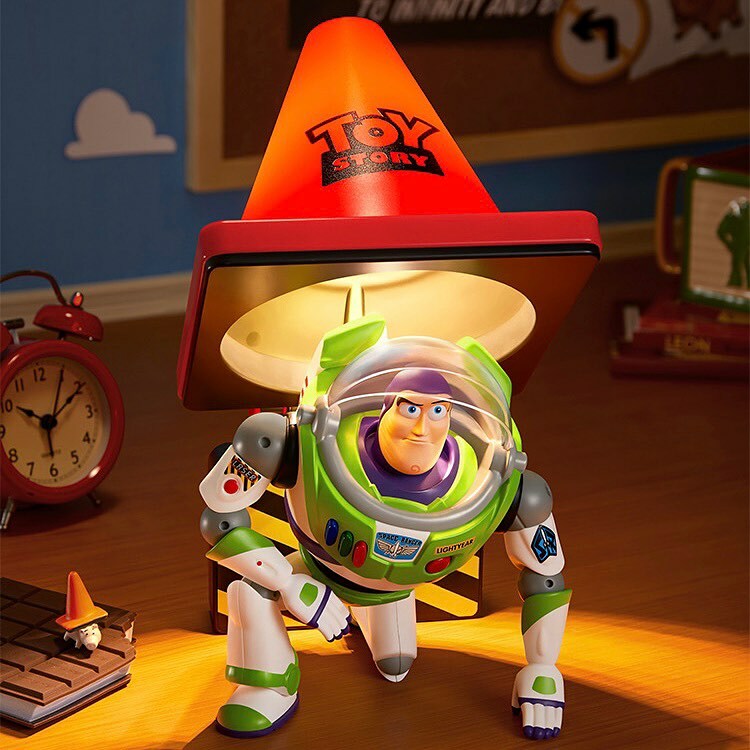 Disney 迪士尼 玩具總動員 馬克圖布 巴斯光年 路障燈  toystory 皮克斯 正版授權 夜燈